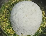 Foto langkah ke 4 dari resep Nasi Daun Jeruk Sederhana.