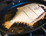 Fried Whole Pompano (Pomfret) recipe step 5 photo
