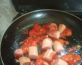 A picture of step 2 of Sausage spaghetti.