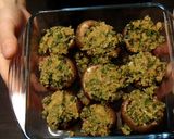 Foto del passaggio 3 della ricetta Funghi gratinati ripieni di scamorza