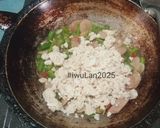 Foto langkah ke 4 dari resep Orak Arik Tahu Sosis.
