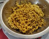 Foto langkah ke 3 dari resep Mie Goreng Ayam Baso.