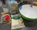 Foto del paso 1 de la receta: Pan de espelta con chía y parmesano 🥖