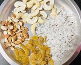 A picture of step 1 of Sooji ka Halwa.