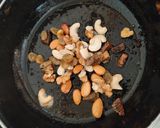 A picture of step 5 of Kashmiri Shufta.