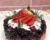Foto del passaggio 4 della ricetta “Risotto tartare” di fragole al rosmarino