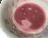A picture of step 2 of Japanese Kawaii Kusa-Mochi.