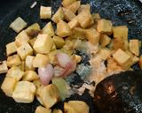 Foto langkah ke 8 dari resep Tumpeng Mini Pelangi Komplit.