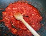 A picture of step 2 of Spaghetti amatriciana.