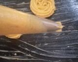 A picture of step 3 of Butter cookies.