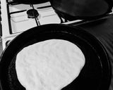 Foto del paso 9 de la receta: Pizza con todos los detalles, cantidades y esperas