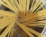 Foto langkah ke 1 dari resep Spaghetti bolognese.