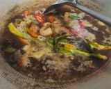 Foto langkah ke 2 dari resep Telur Ceplok Bumbu Kecap Pedas Manis.