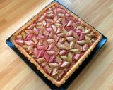 Foto del passaggio 10 della ricetta Crostata di Frangipane e Rabarbaro