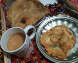 A picture of step 5 of Scrumble Egg with Teh wala paratha 💖💖.