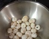 A picture of step 1 of Makhana chat.