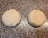 A picture of step 5 of Mini apple cinnamon pies.