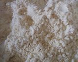 A picture of step 1 of Baisen aur atay ki roti.