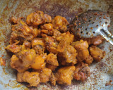 மாட்டுப் பொங்கல் ஸ்பெஷல் தவா தம் மட்டன் பிரியாணி வித்தவுட் ஆயில் சிக்கன் 65 தால்சா ஆனியன் ரைத்தா ரெசிபி ஸ்டேப் 3 புகைப்படம்