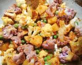 A picture of step 5 of Dry purple Cauliflower bhaji.
