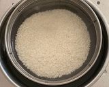 A picture of step 1 of Japanese Beef Rice (牛おこわ).