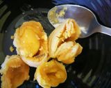 Foto langkah ke 2 dari resep Buncis Tepung Saus Telor Asin.