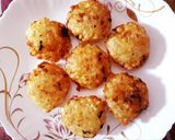 A picture of step 3 of Sabudana Vada with Chutney.