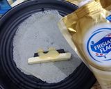 Foto langkah ke 3 dari resep 39. Cheese Choco Roll Frozen.