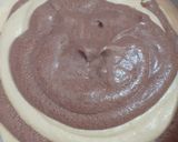 Foto langkah ke 6 dari resep Classic Marble Cake (non keto).
