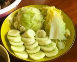 รูปขั้นตอนการทำที่ 3 ของ น้ำพริกกะปิ ไข่ชะอม ผักต้ม