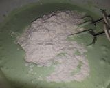 Foto langkah ke 5 dari resep Bolu kukus loyang.