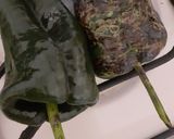 Foto del paso 2 de la receta: Rollo de chile poblano hojaldrado