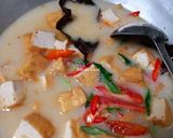 Foto langkah ke 4 dari resep Sayur Tahu Santan Pedas ala Desa.