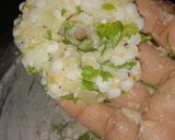A picture of step 3 of Sabudana Vada.