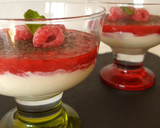 Foto del paso 4 de la receta: Copas de mascarpone con frambuesas y té matcha