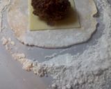 A picture of step 6 of Pocket burgers.