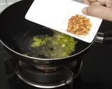 A picture of step 6 of Potato flowers (tea time snack).