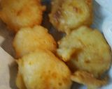 A picture of step 6 of Potato Cheese Balls.
