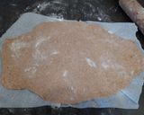 Foto del paso 1 de la receta: Pizza integral de champis y jamón cocido