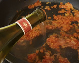 Foto del paso 3 de la receta: Dorada al Albariño