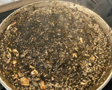Foto del paso 8 de la receta: Arroz negro con sepia y gambones