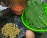 Foto langkah ke 1 dari resep Seblak makaroni telur daun sawi bumbu cabe merah.