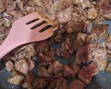 Foto langkah ke 2 dari resep Tumis daging sapi dan paprika.