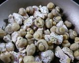 Foto del paso 2 de la receta Pavo con champiñones