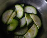 Foto del paso 1 de la receta: Zapallitos en escabeche
