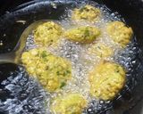 A picture of step 3 of Mint chana dal kabab.