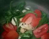 A picture of step 2 of Spinach soup.