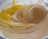 Foto del paso 3 de la receta: Bizcocho de limón relleno y bañado en dulce de leche