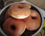 A picture of step 4 of Fluffy doughnut.