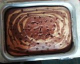 Foto del paso 9 de la receta: Torta marmoleada con chispas de chocolate 🦓